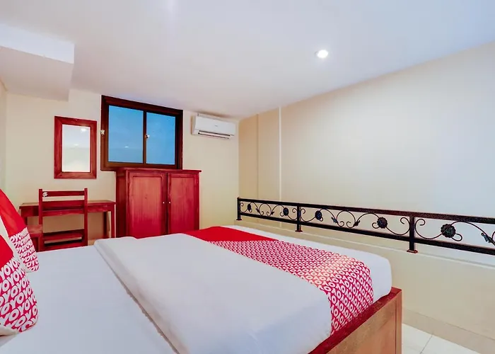 Hotel Oyo 90302 Damai 2*